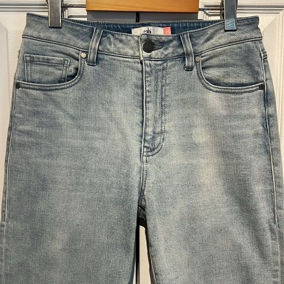Cabi Blue Light‎ Wash High Rise Straight Leg Jeans Size 4 (fits larger) - Picture 2 of 10